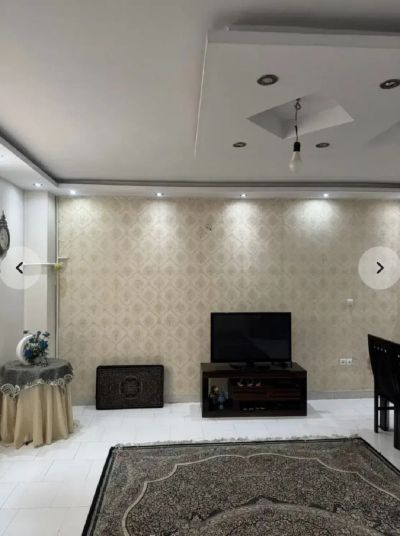 آپارتمان 85 متری دو خوابه در گلشهر کرج