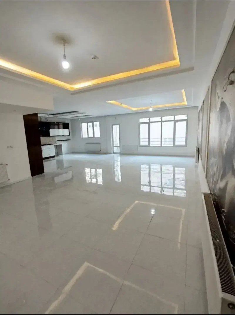 آپارتمان 175 متری سه خوابه در جاهدشهر مشهد14192933320