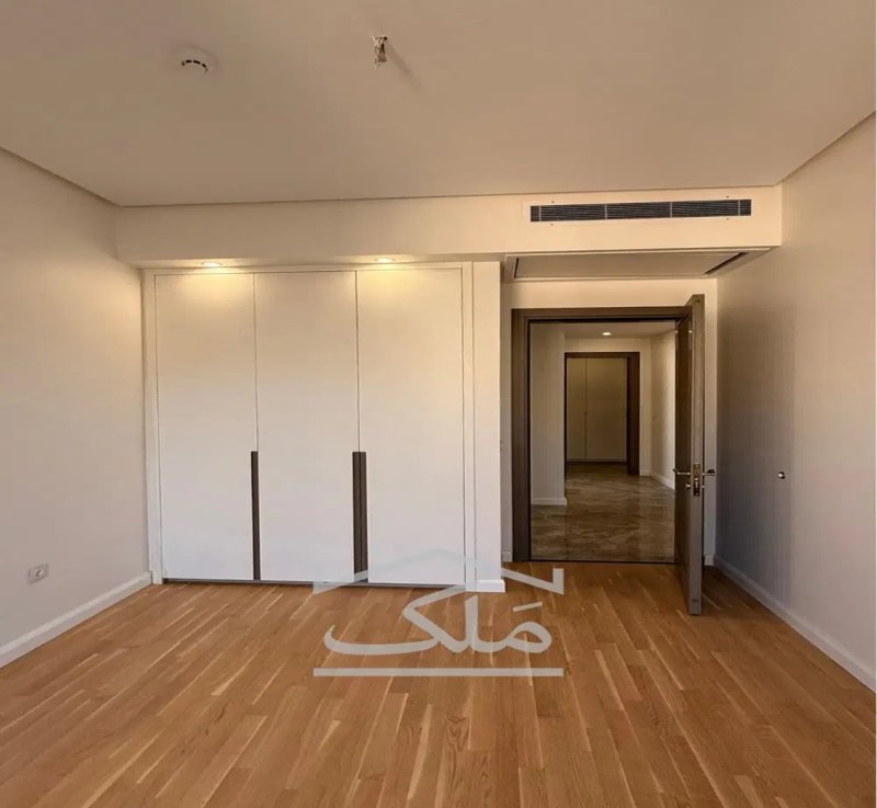 آپارتمان 220 متری سه خوابه در سعادت آباد تهران14213233661