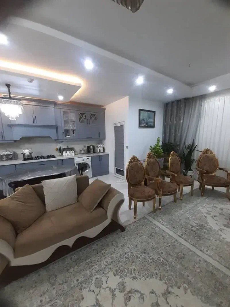 آپارتمان 140 متری سه خوابه در جاهدشهر مشهد14192633304