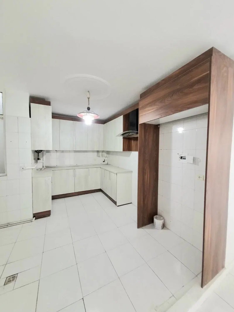 آپارتمان 95 متری دو خوابه در شاهین ویلا کرج14205833616