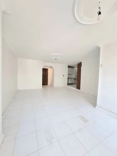 آپارتمان 95 متری دو خوابه در شاهین ویلا کرج