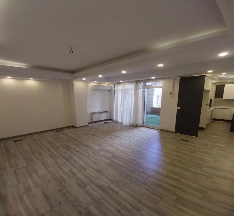 آپارتمان 68 متری دو خوابه در کوی زنبق کرج14194633393