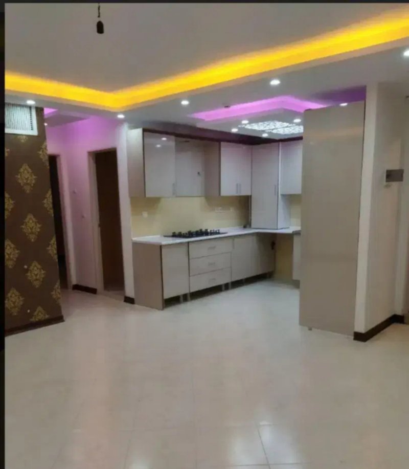 آپارتمان 84 متری دو خوابه در فاز 6 پرند14220733786