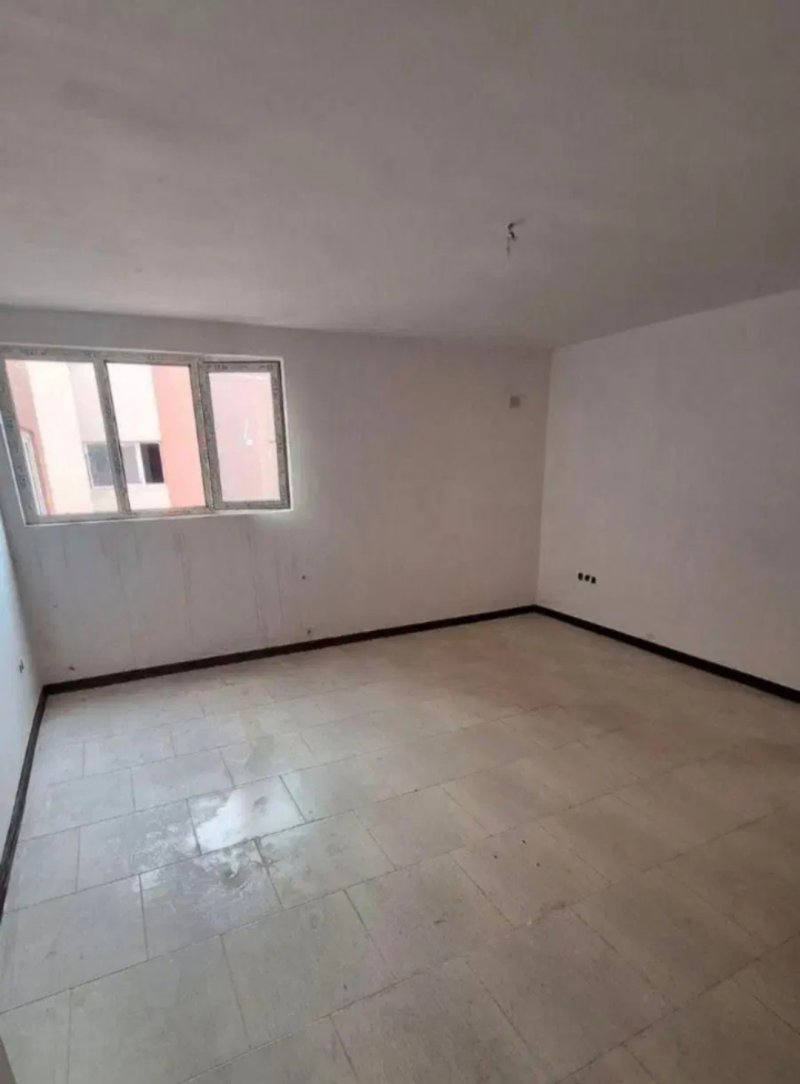 آپارتمان 83 متری دو خوابه در فاز 6 پرند14220633782