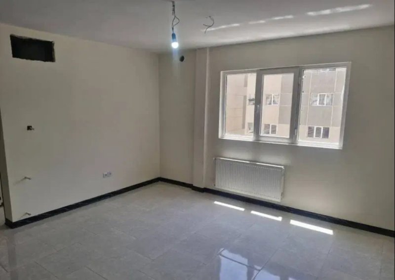 آپارتمان 82 متری دو خوابه در فاز 2 پرند14220533777