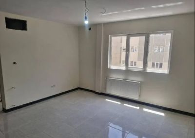 آپارتمان 82 متری دو خوابه در فاز 2 پرند