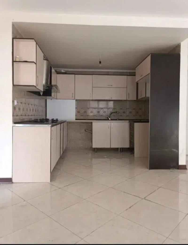 آپارتمان 82 متری دو خوابه در فاز 6 پرند14219833757