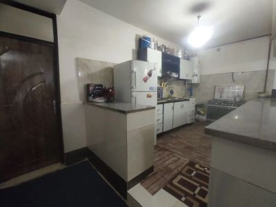 خانه 100 متری دو خوابه در کشمیری مشهد