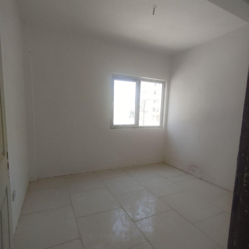 آپارتمان 84 متری دو خوابه در فاز 6 پرند14226933852