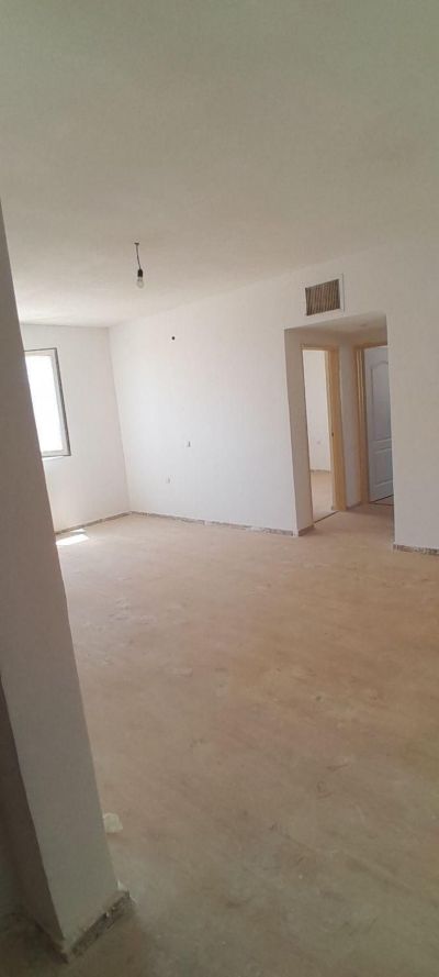 آپارتمان 84 متری دو خوابه در فاز 6 پرند