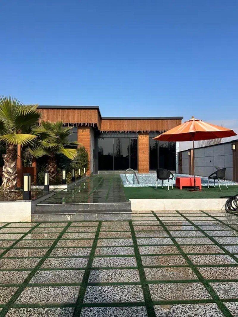 ویلا 570 متری سه خوابه در کردان کرج14242834066