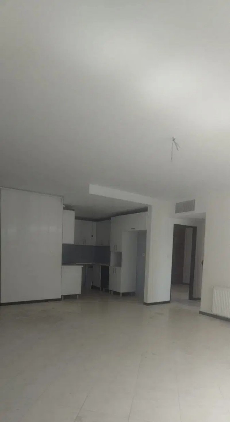 آپارتمان 83 متری دو خوابه در فاز 6 پرند14270934446