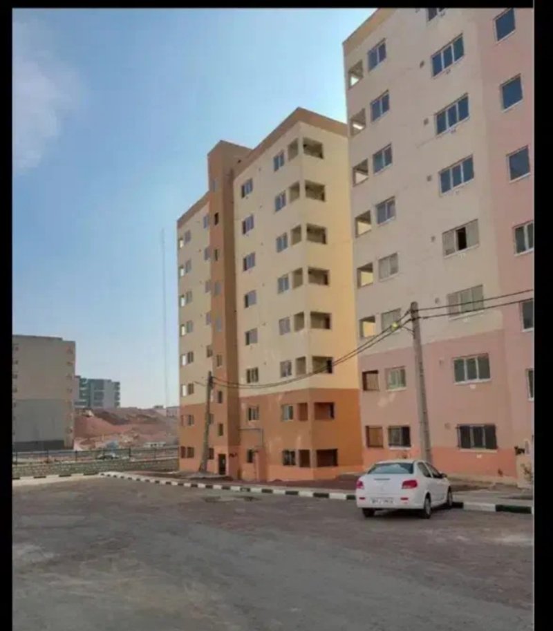 آپارتمان 80 متری دو خوابه در فاز 2 پرند14270234428