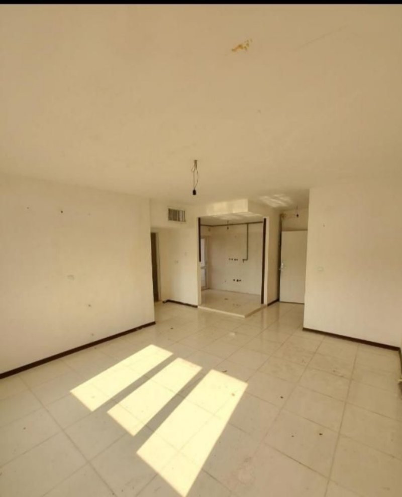 آپارتمان 62 متری یک خوابه در فاز 6 پرند14270034421