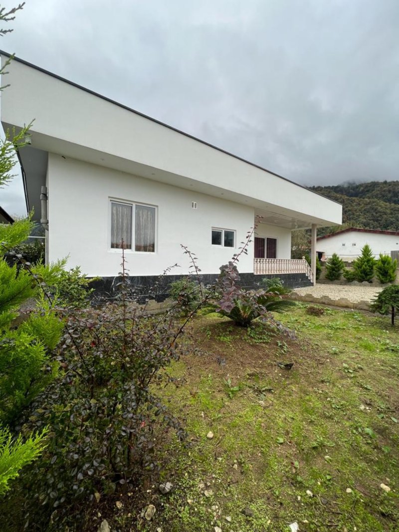 ویلا 300 متری دو خوابه در نوشهر14265734336