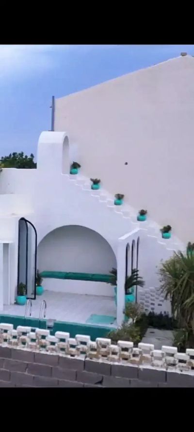 ویلا 365 متری سه خوابه در شهرک زعفرانیه کرج