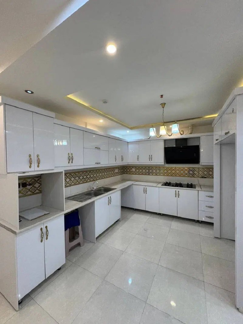 آپارتمان 105 متری دو خوابه در الهیه مشهد14281634677