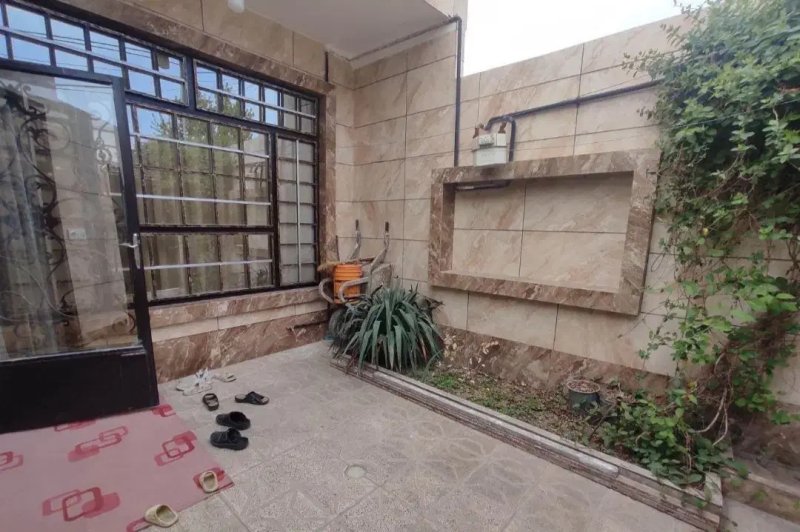 خانه 100 متری دو خوابه در کشمیری مشهد14281034652