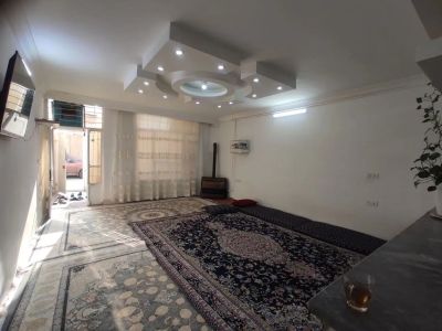 خانه 130 متری دو خوابه در کشمیری مشهد