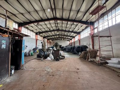 کارگاه 1800 متری سه خوابه در جاده جویبار قائم شهر