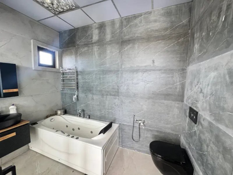 ویلا 340 متری سه خوابه در قائمشهر قائم شهر14296534914