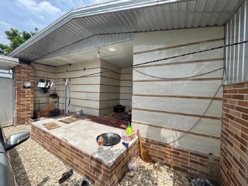 باغ 2000 متری در جاده نظامی قائم شهر14302735060