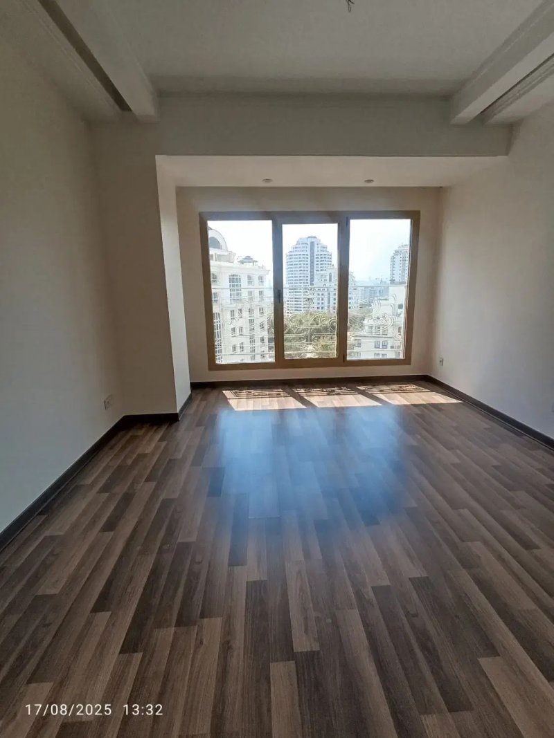 آپارتمان 180 متری سه خوابه در حصار بوعلی تهران14295734890