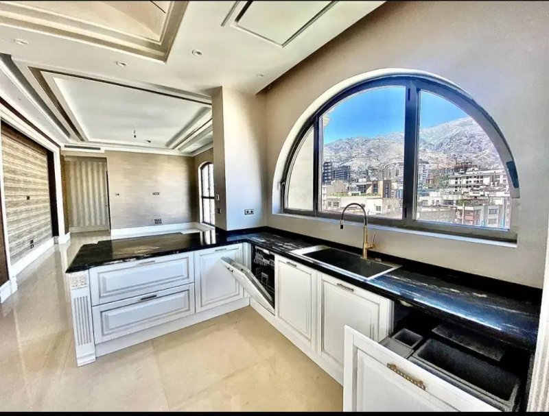 آپارتمان 330 متری چهارخوابه در فرمانیه تهران14295634882