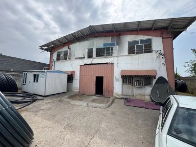 کارگاه 1800 متری سه خوابه در جاده جویبار قائم شهر