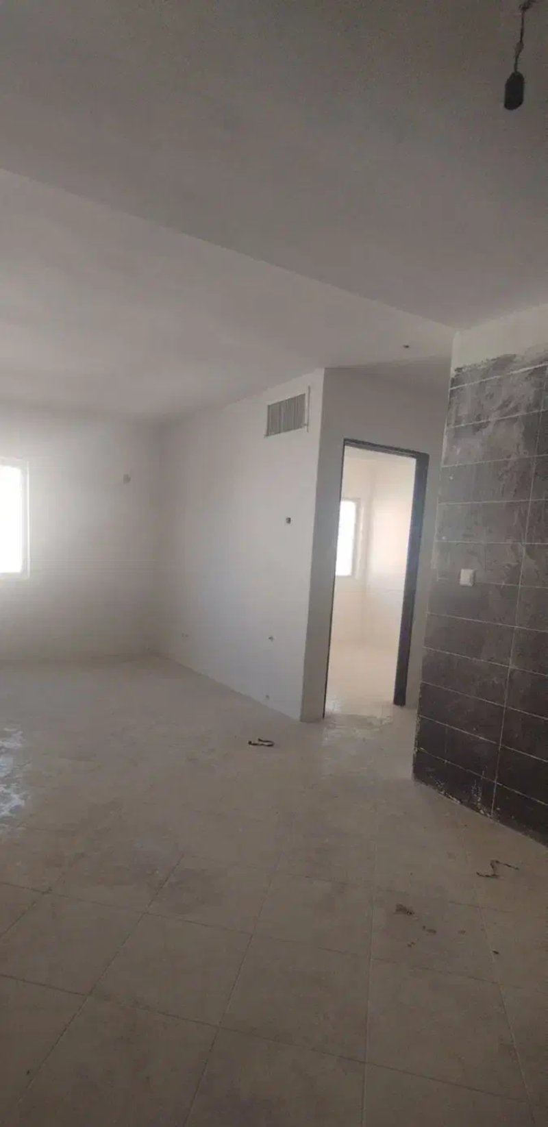 آپارتمان 84 متری دو خوابه در فاز 2 پرند14311735112