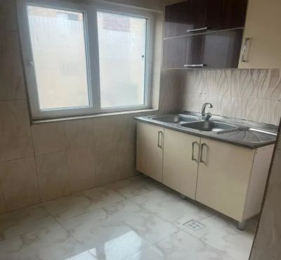 آپارتمان 91 متری دو خوابه در پل هوایی قائم شهر