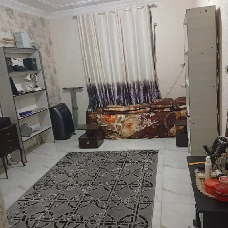 خانه 100 متری دو خوابه در میدان یخسازی رشت14316735191