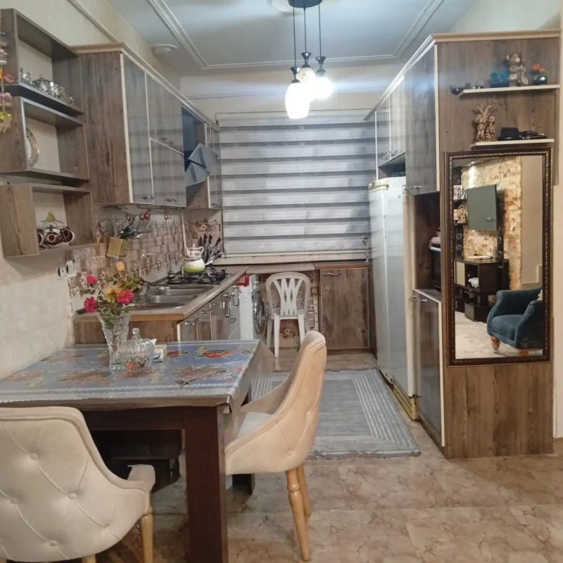 خانه 100 متری دو خوابه در میدان یخسازی رشت14316735190