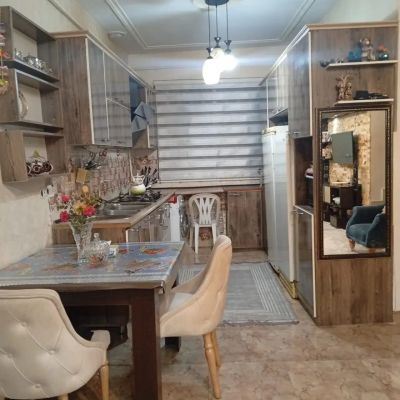 خانه 100 متری دو خوابه در میدان یخسازی رشت