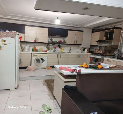 آپارتمان 130 متری سه خوابه در خیابان تهران قائم شهر