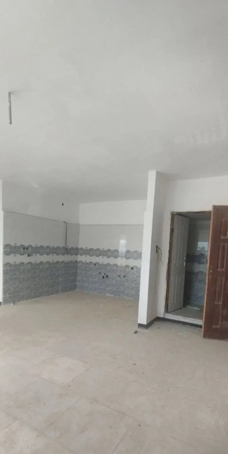 آپارتمان 83 متری دو خوابه در فاز 2 پرند14311835113