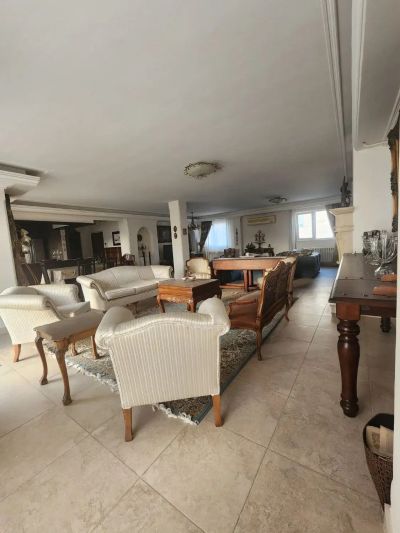 آپارتمان 220 متری سه خوابه در گلسار رشت