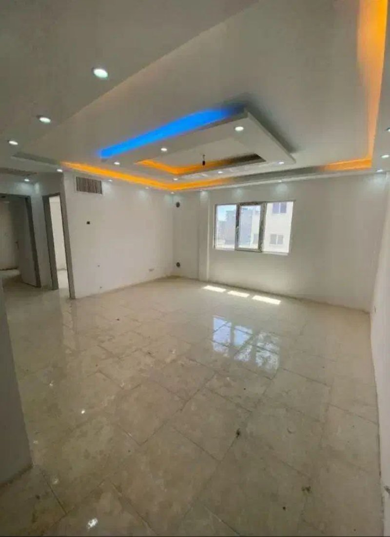 آپارتمان 76 متری دو خوابه در فاز 6 پرند14327535314