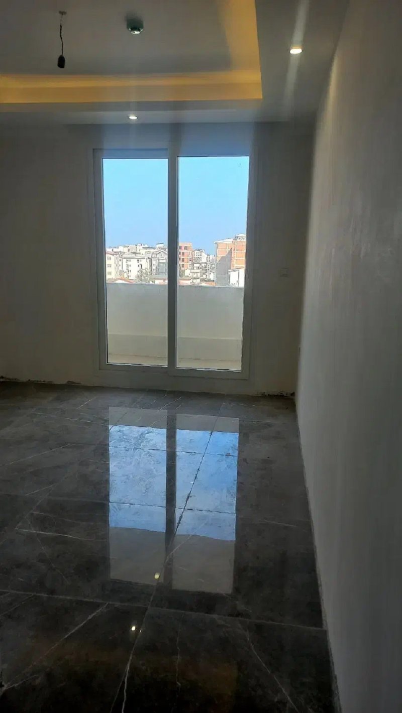 آپارتمان 130 متری دو خوابه در رادیو دریا چالوس14332535501