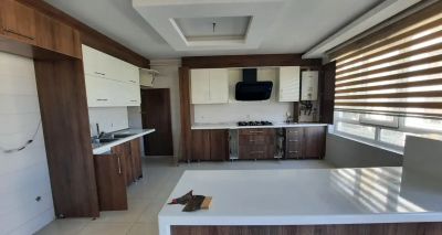 آپارتمان 138 متری سه خوابه در کوچه مشکی همدان