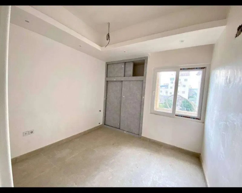 آپارتمان 115 متری دو خوابه در رادیو دریا چالوس14333535525