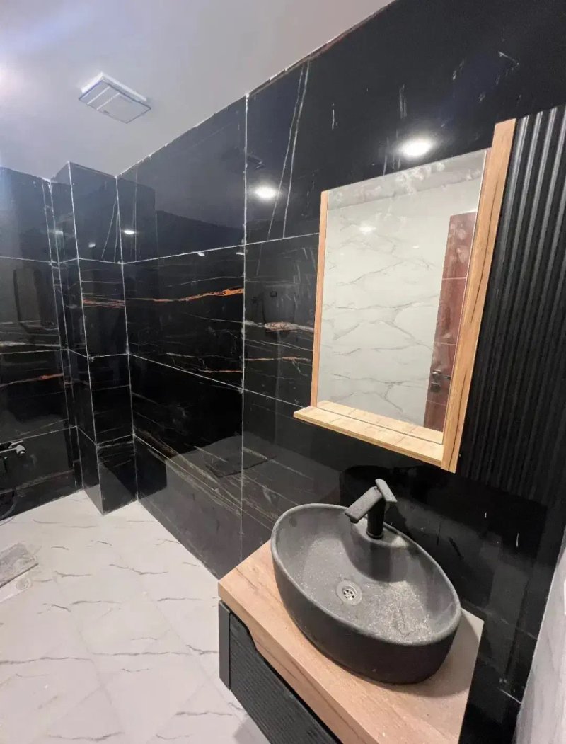 آپارتمان 150 متری سه خوابه در رادیو دریا چالوس14330035418