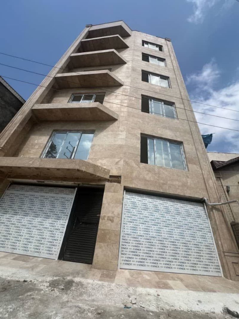 آپارتمان 175 متری در آمل14327035294