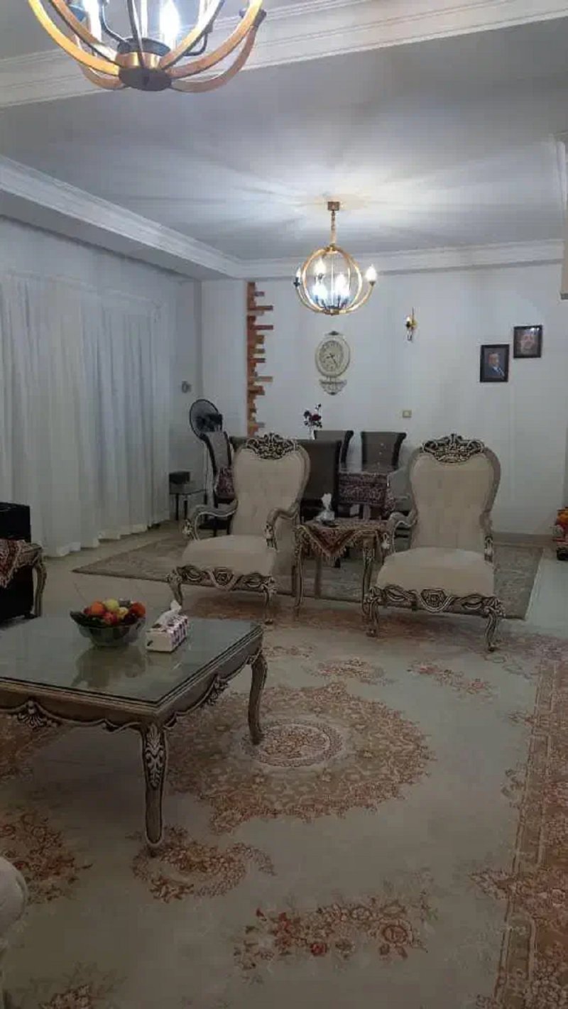 آپارتمان 100 متری دو خوابه در رادیو دریا چالوس14330235422