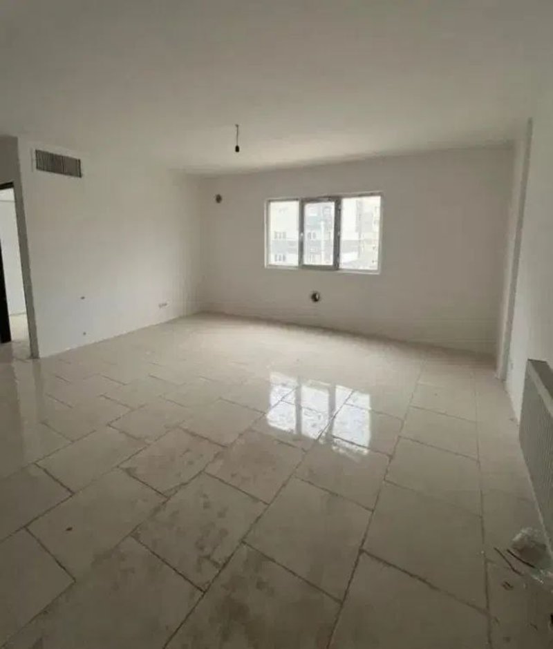 آپارتمان 76 متری دو خوابه در فاز 6 پرند14327535313