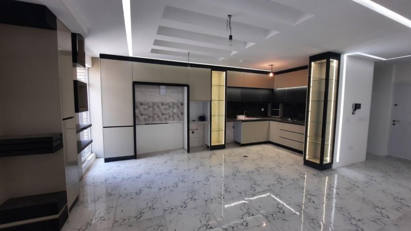 آپارتمان 157 متری سه خوابه در طالقانی همدان14324035262