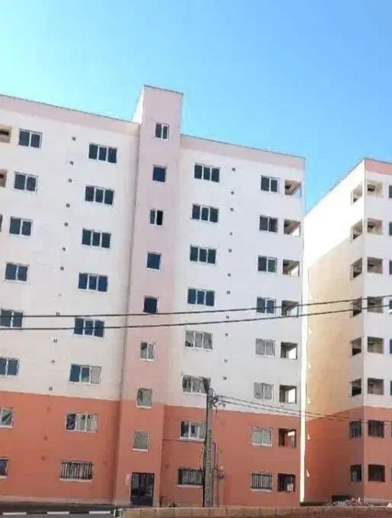 آپارتمان 83 متری دو خوابه در فاز 6 پرند14327435310