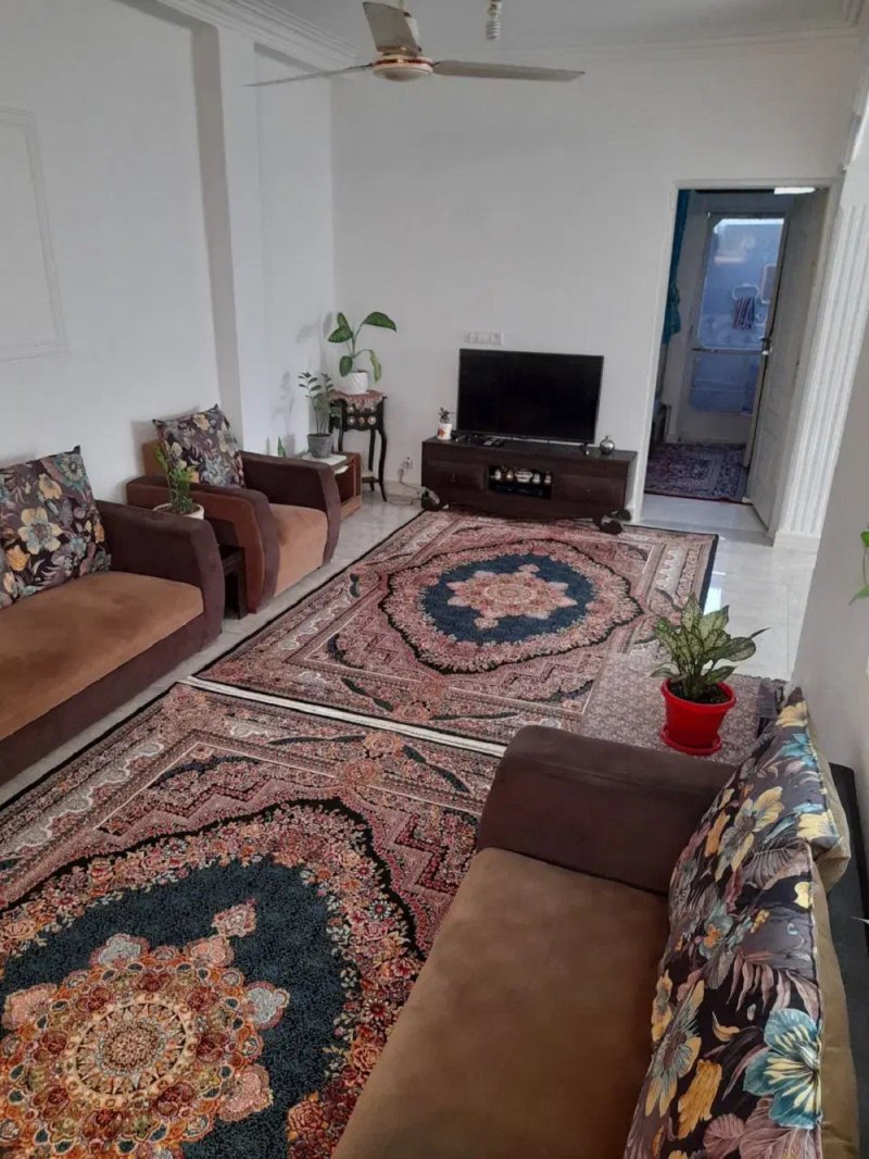 خانه 85 متری دو خوابه در خیابان جویبار قائم شهر14331235445