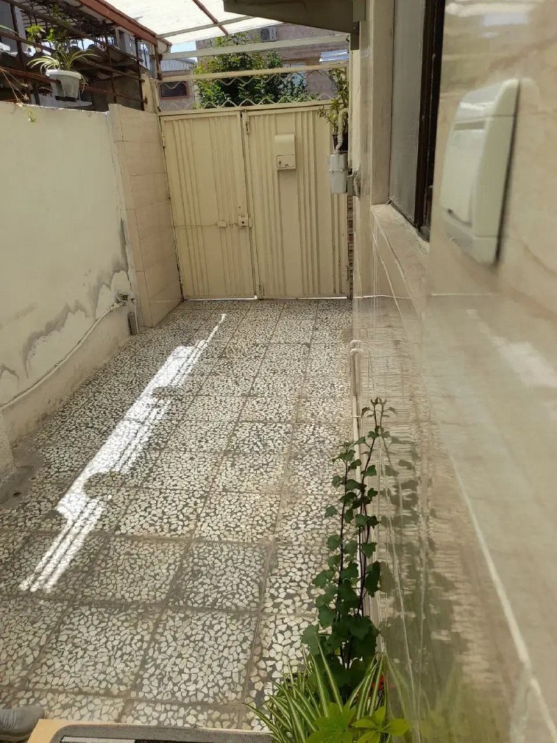 خانه 85 متری دو خوابه در خیابان جویبار قائم شهر14331235449